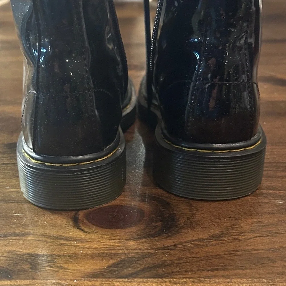 Dr Martens Kids Glitter Patent Boots‎ Black Lace Zip Youth Size 4